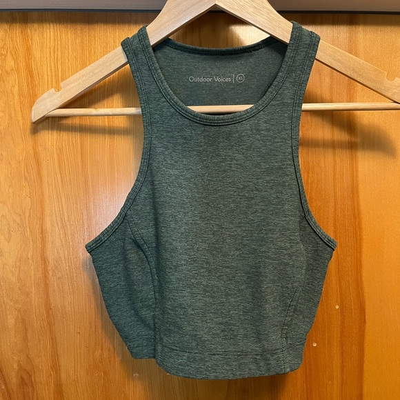 Tops - Outdoor Voices crop tank/sports bra sized xs